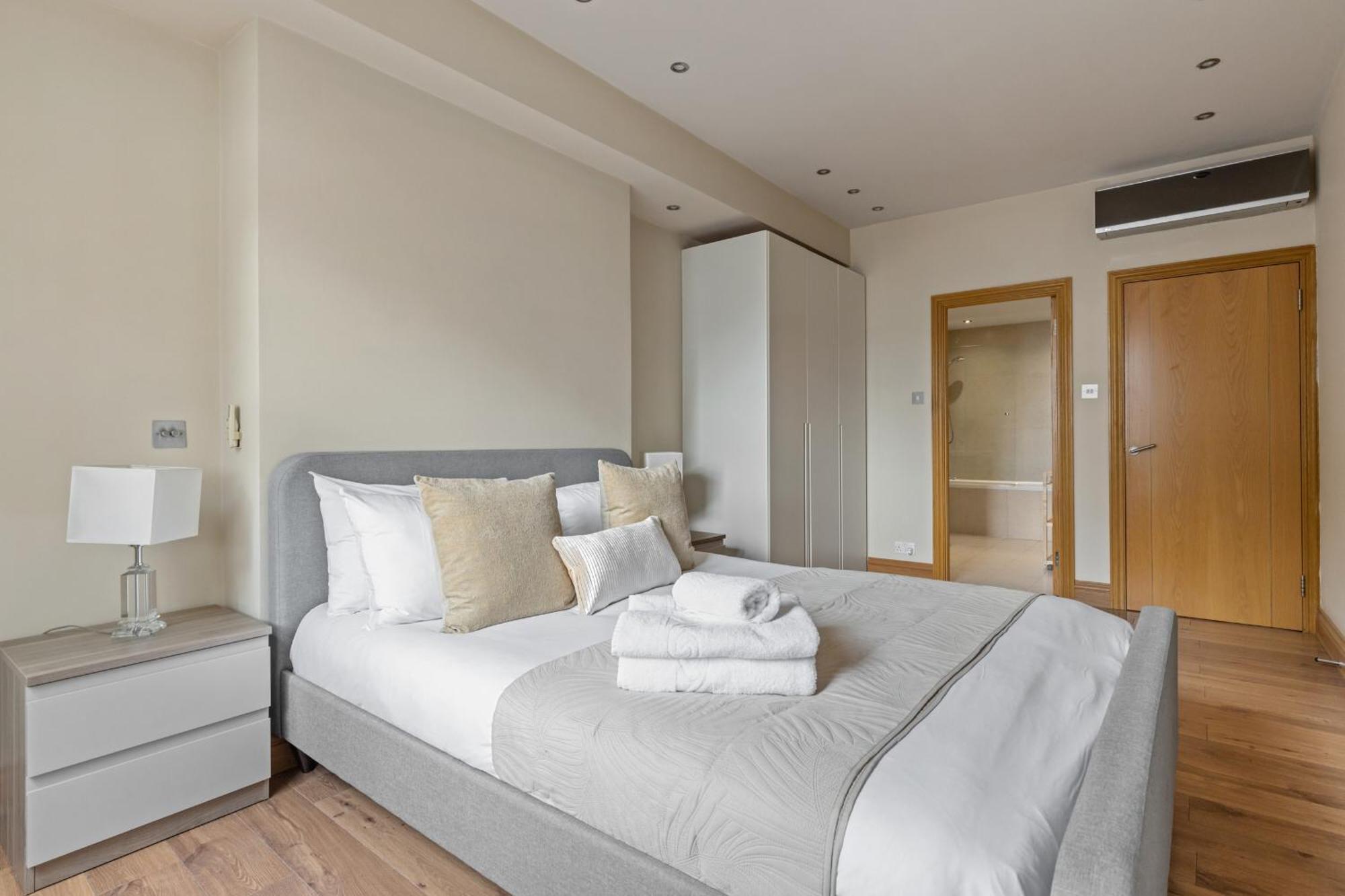 Enchanting Hideaway - La Reserve South Kensington Londýn Exteriér fotografie